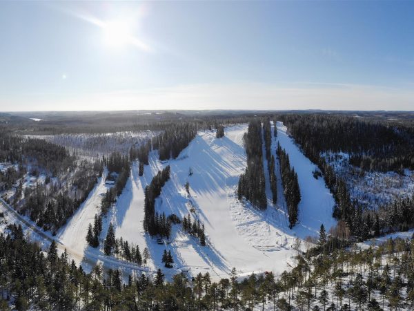 Rinnekeskus Pääskyvuoren laskettelurinteet