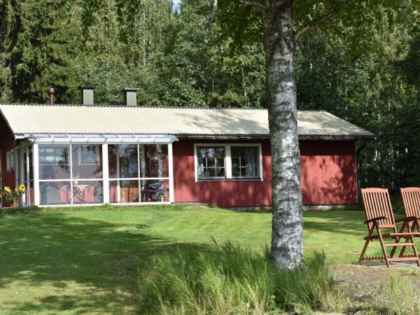 karjalan-helmi-mökki-kiteellä
