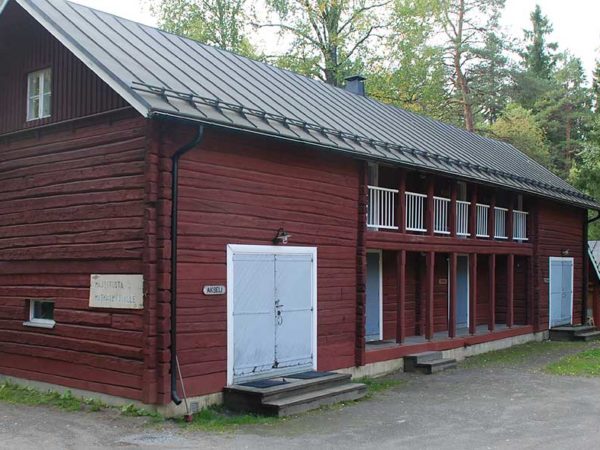 kolin-ryynänen-aittamajoitus-kolin-keskustassa-lieksassa