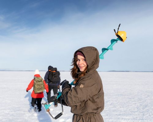 https://www.visitkarelia.fi/files/visitkarelia_harri-tarvainen_winter_icefishing.jpg