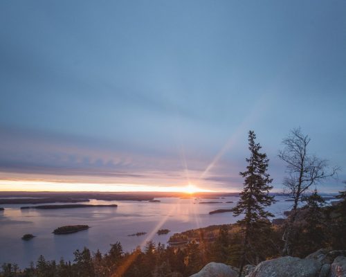 https://www.visitkarelia.fi/files/vk-elivosk-sunset2-jpg.jpg