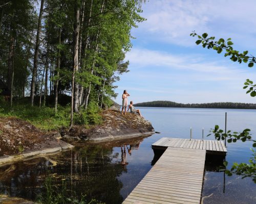 https://www.visitkarelia.fi/files/vk-harri-tarvainen-dock-jpg.jpg