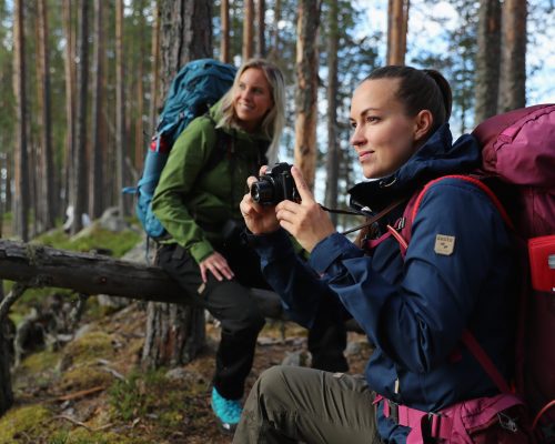 https://www.visitkarelia.fi/files/vk-harri-tarvainen-hikers7-jpg.jpg