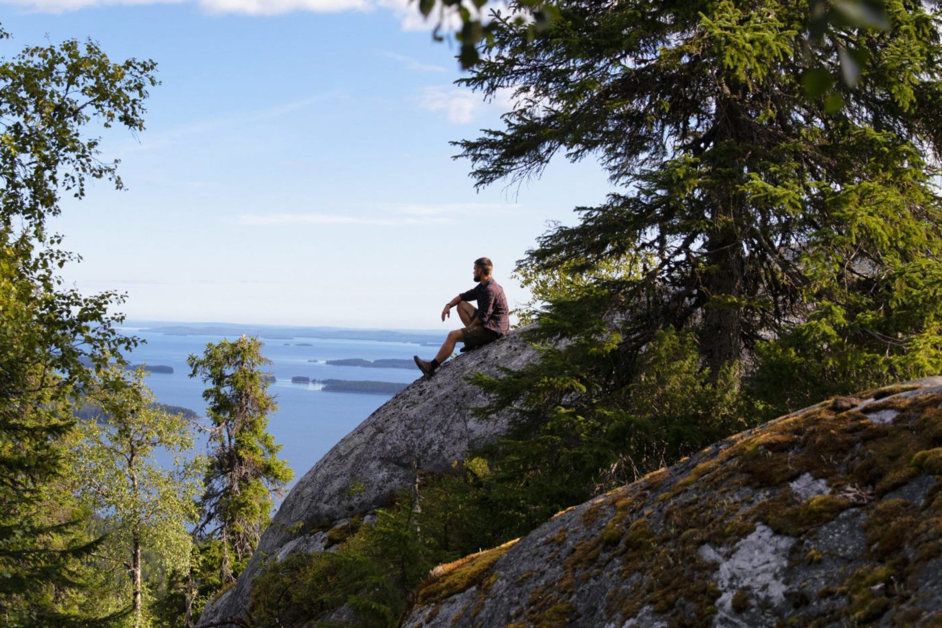 vk-man-sitting-on-top-of-koli