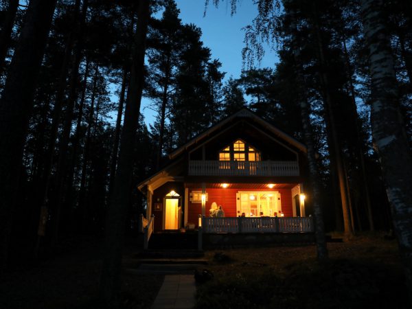 vk-Lomamökki-kesäilta