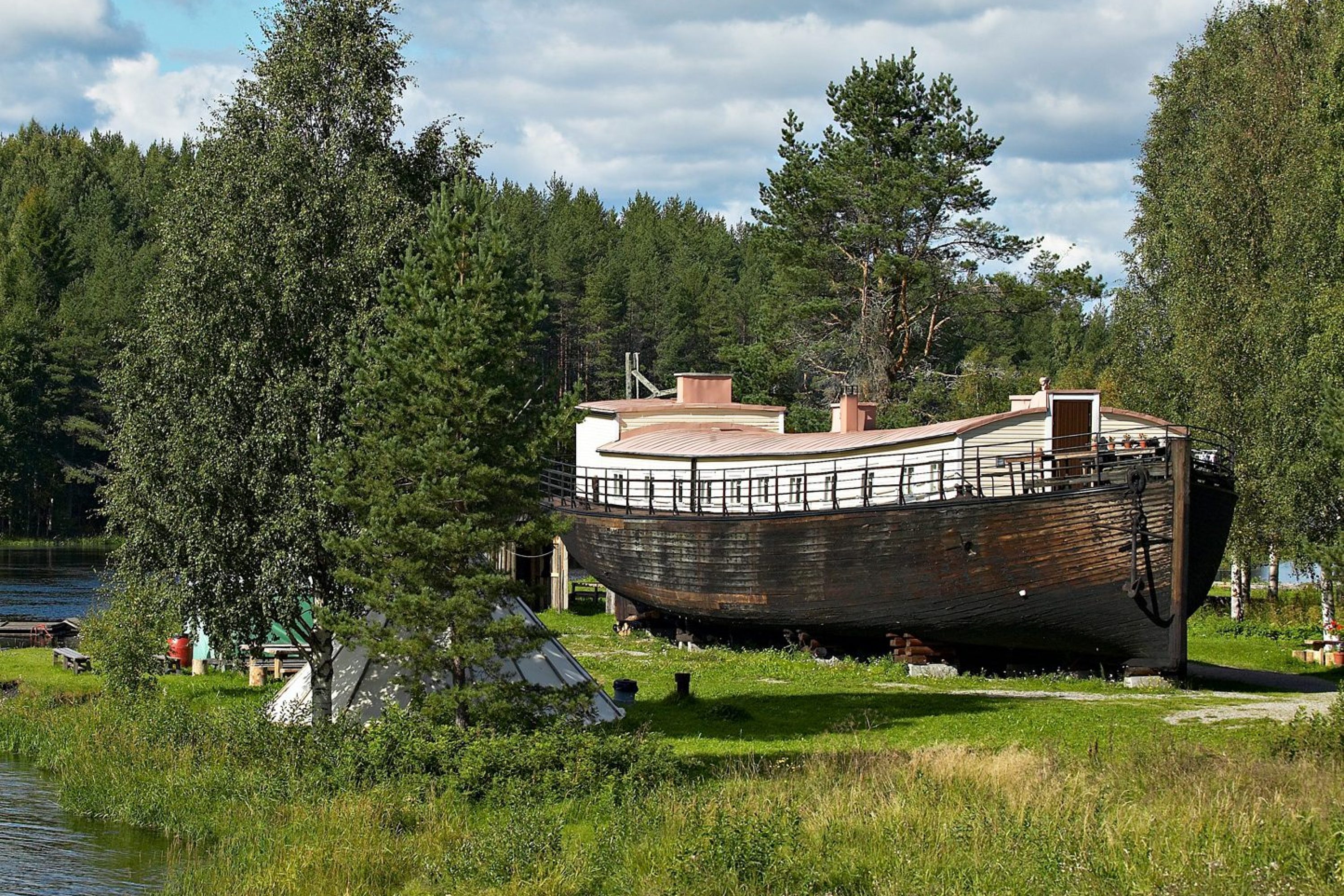 Möhkön Mantan savottakahvila Ilomantsissa