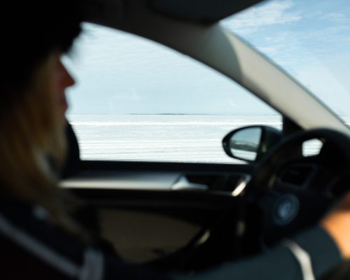 https://www.visitkarelia.fi/files/vk-mollie-bylett-iceroad-jpg.jpg