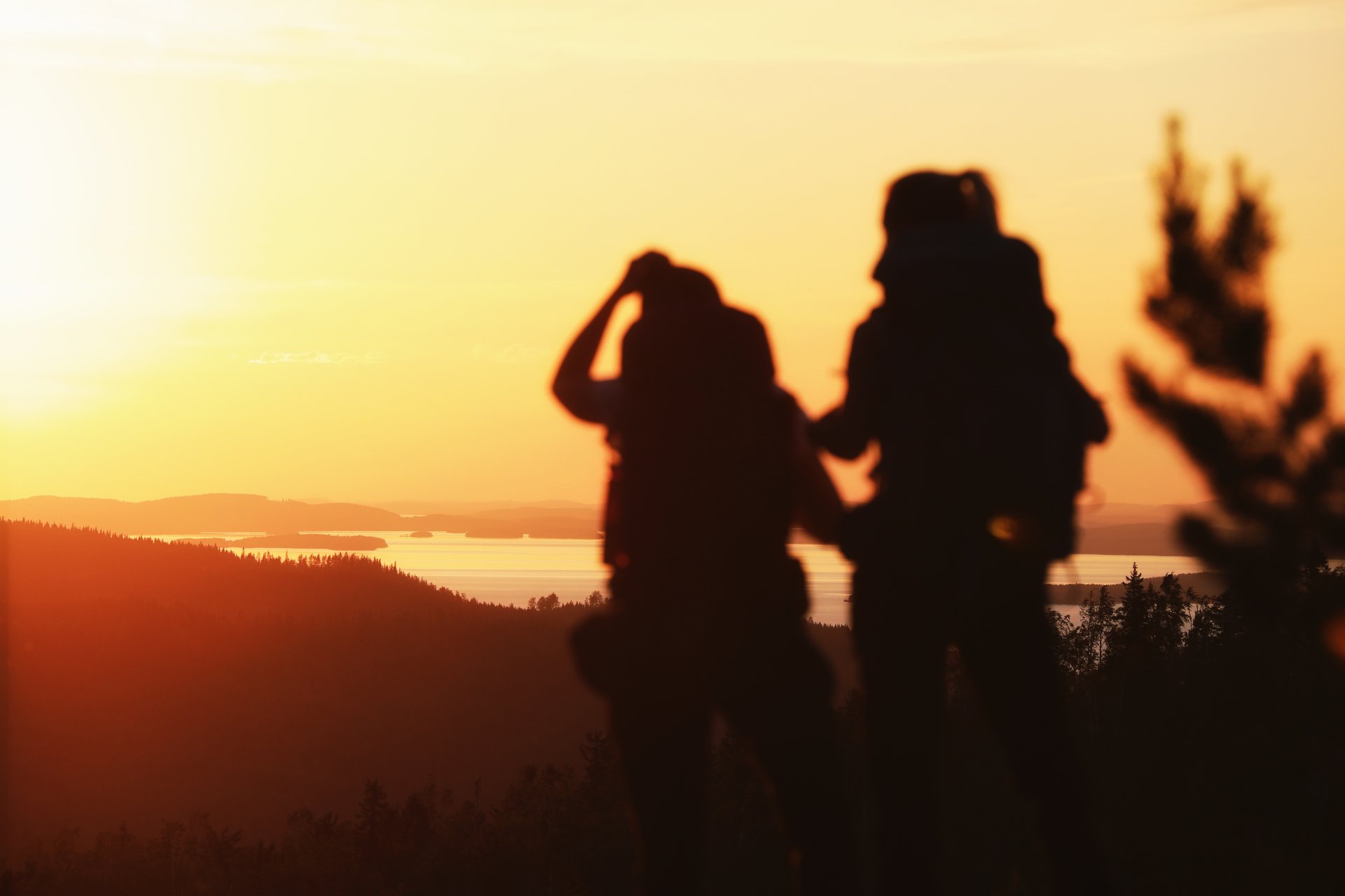 VK-Harri-Tarvainen-sunsethiking3.jpg