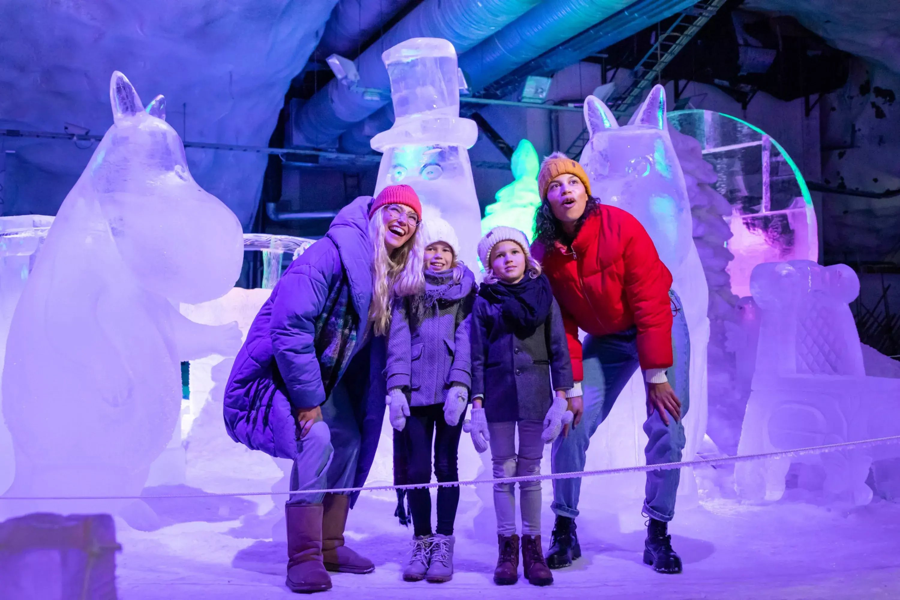 day-7-moomin-icecave-3000x2000-c-center
